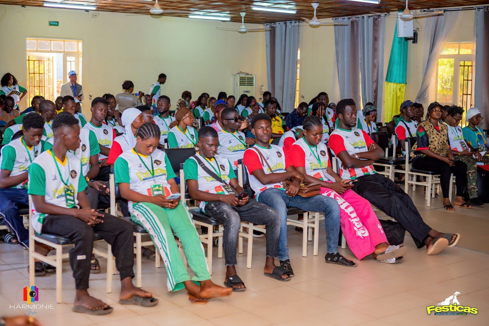 Réseaux sociaux en temps de crise : le FESTICAS sensibilse les jeunes sur la désinformation