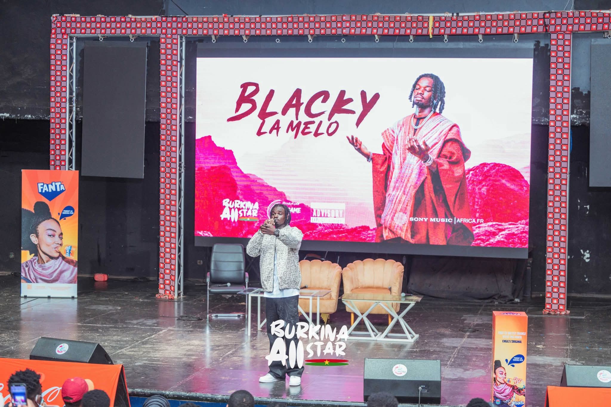 « Burkina All Star » : le 1er album de Blacky qui connecte 2 générations d’artistes